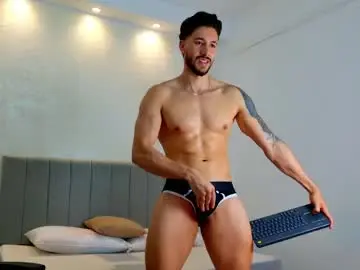 Chaturbate Sex Cam of evans_opry1
