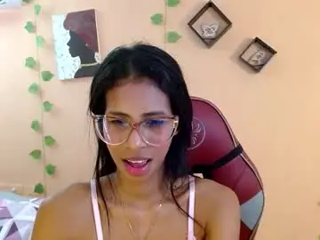 Chaturbate Nude Webcam of mara_summer