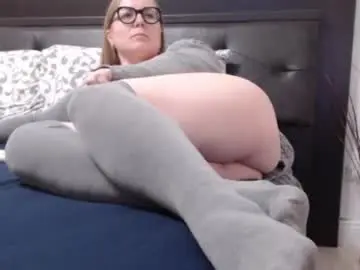 Chaturbate Live Sex of milfbiglips38