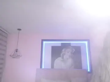 Chaturbate Live Sex Cam of andrea_ramoss_