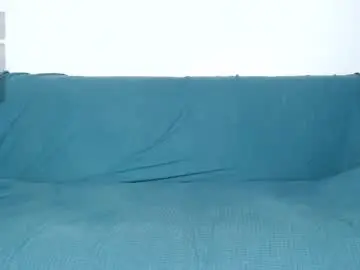 Chaturbate Live Sex Cam of yanjens