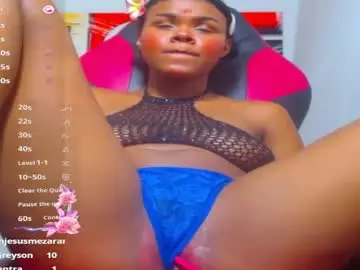 Chaturbate Live Sex Cam of karla_latina_28