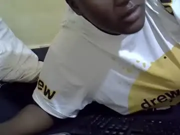 Chaturbate Free Live Porn of leilah_cute19