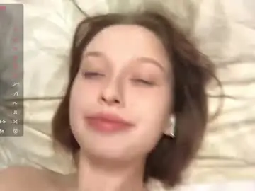Chaturbate Free Live Porn of moltenpeach
