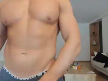 Chaturbate Watch Live Sex Cams of roberto4ever