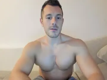 Chaturbate Live Sex Cam of roberto4ever