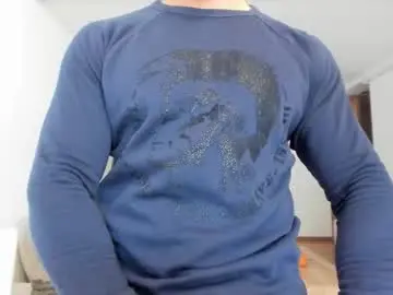 Chaturbate Best live sex cam show of roberto4ever