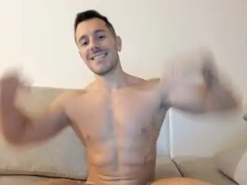 Chaturbate Live Sex Cam of roberto4ever