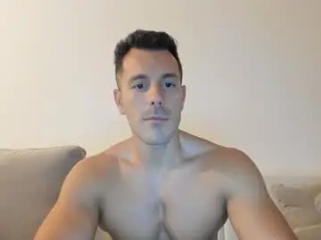 Chaturbate Free Porn Cam of roberto4ever