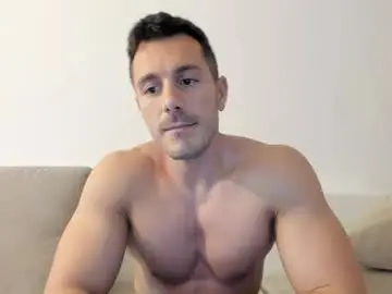 Chaturbate Free Porn Cam of roberto4ever