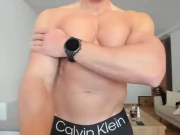 Chaturbate Live Sex Cam of roberto4ever