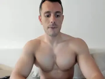 Chaturbate Watch Live Sex Cams of roberto4ever