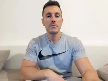 Chaturbate Live Porn of roberto4ever
