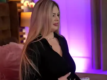 Chaturbate Adult Video Chat of sophieboobsx