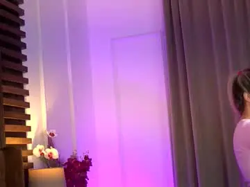 Chaturbate Watch Live Sex Cams of sophieboobsx