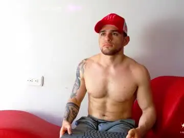 Chaturbate Best live sex cam show of daniel_ova