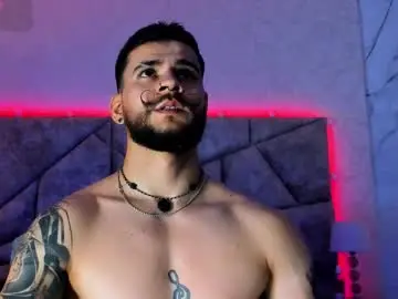 Chaturbate Sex Cam of dickgriffith