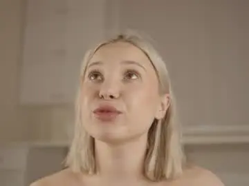 Chaturbate Adult Video Chat of jennyplaudis_