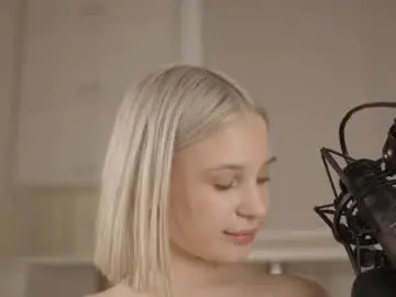 Chaturbate Best Webcam of jennyplaudis_