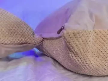 Chaturbate Live Sex Cam of paulina_cano