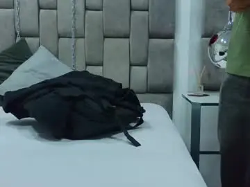 Chaturbate Live Sex Cam of austinreeds