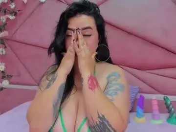 Chaturbate Adult Video Chat of victoria_rossy_