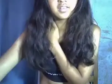 Chaturbate Live Sex Cam of vivian_barbie