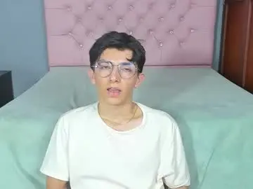 Chaturbate Live Sex Cam of elangiraldo