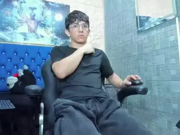 Chaturbate Live Sex Cam of elangiraldo