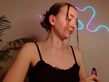 Chaturbate Adult Video Chat of whiteprincessluna