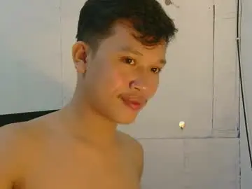 Chaturbate Live Sex of exotichugecock