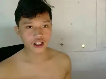 Chaturbate Free Porn Cam of exotichugecock