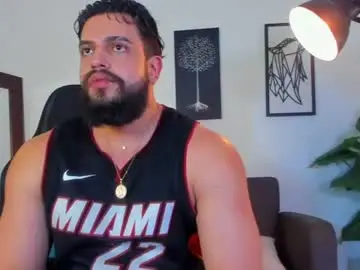 Chaturbate Live Sex Cam of mark_x23