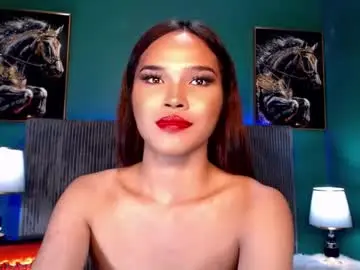 Chaturbate Live Sex Cam of ariana_queen_hugecock69