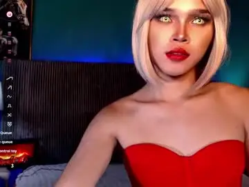 Chaturbate Nude Webcam of ariana_queen_hugecock69