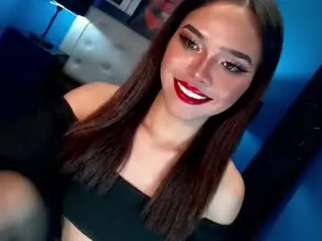 Chaturbate Free Live Porn of ariana_queen_hugecock69