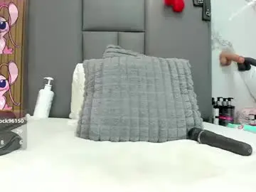 Chaturbate Watch Live Sex Cams of isisleroy
