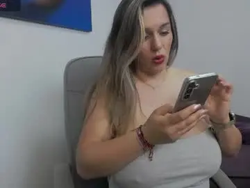 Chaturbate Adult Video Chat of natashaboobs
