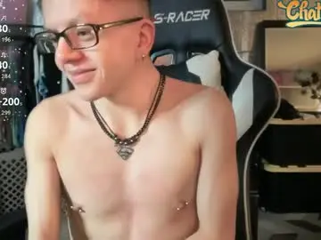 Chaturbate Adult Webcams of robertcicijr21