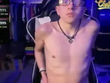 Chaturbate Sex Chat of robertcicijr21