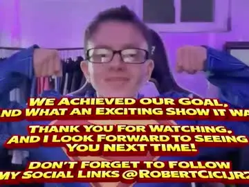 Chaturbate Live Sex Cam of robertcicijr21