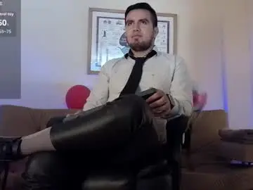 Chaturbate Free Porn Cam of bradleycolton