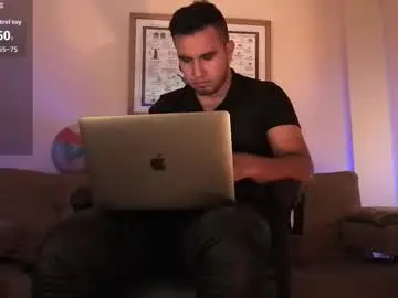 Chaturbate Private Sex Chat of bradleycolton