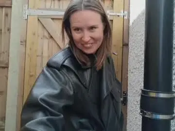 Chaturbate Live Sex Cam of eatmypie69