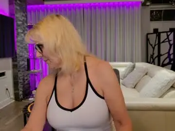 Chaturbate Best live sex cam show of fitcougarcb