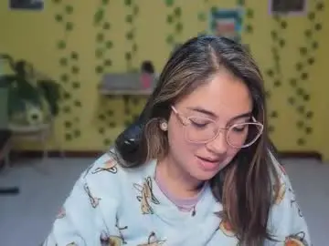 Chaturbate Nude Webcam of littleprety6969