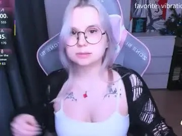 Chaturbate Live Sex Cam of miray_kuriyama