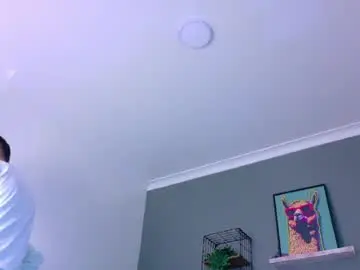 Chaturbate Live Sex Cam of mrfox__