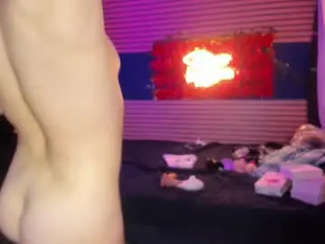 Chaturbate Free Porn Cam of rosse_25