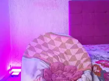 Chaturbate Best live sex cam show of ebonyy_petite_69